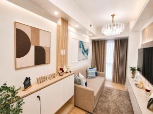 Golden Luxe Staycation - Shore3 Tower1 - 1BR Near MOA