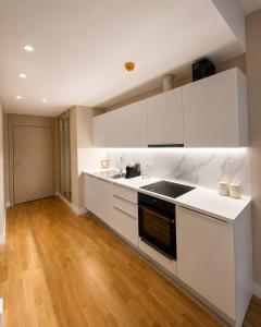 Skyline Diamond Apartment