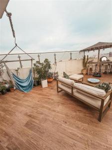 Rooftop Seafront and Near Hassan the second Mosq