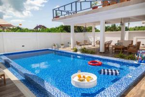 Ocean Breeze retreat - 7 min Beach walk | Pool
