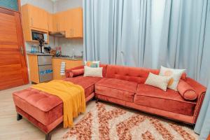 Serenity Peak Apt -King Bed - Kitchen-Laundry-Generator