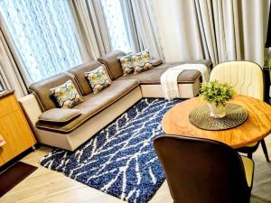 The Retreat - Private Apt - Wi-Fi -Near shopping