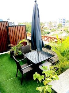The Lavish suite with Sunset view @Arikays homes