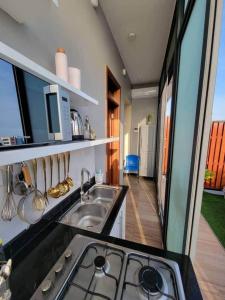 The Lavish suite with Sunset view @Arikays homes