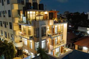 The Hidden Charm- Private Apt- Wi-Fi-Easy access to town