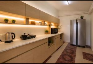Spacious Rooftop Apartment with Terrace