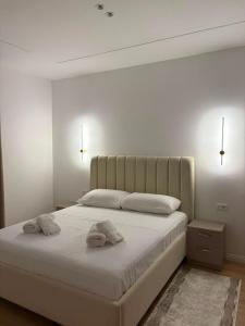 Shiroka Lakeview Rooms