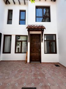 Modern 1 Bedroom Villa Morra