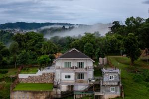 Tsuya Hill Private Mountain View Villa, Chiang Rai