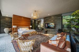 Sabinas Garden Villa II, Puncak