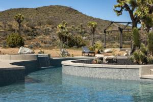 Dragonfly by Fieldtrip - Luxe Oasis w Resort Pool
