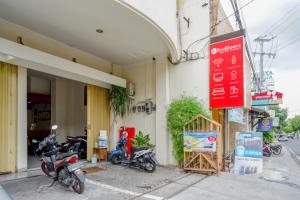 RedDoorz near Tugu Yogyakarta