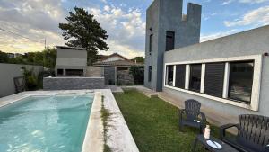 Casa con pileta en chapadmalal