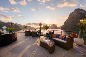 Velar of the Sea Cruise