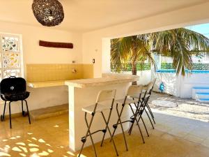 1 Street from the beach, Pool, Rooftop Bar & AC