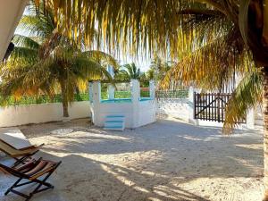 1 Street from the beach, Pool, Rooftop Bar & AC
