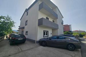 Apartments with parking space Kastel Novi, Kastela - 22702