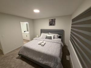 20mins from Edmonton Airport