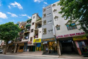 Hotet The Rosewalk Vista Free Pick up From Nizamuddin Railway Station