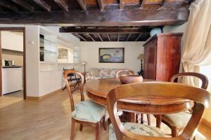 Campo de fiori Monticelli apartment