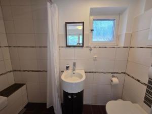 Kleines Apartment Am Straussee