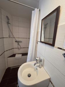 Kleines Apartment Am Straussee