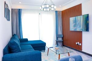 Elegant classy apartment with swimming pool ,fully equipped gym ,child play area and close proximity to shopping malls and great breathtaking views
