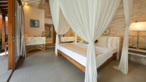 Villa Little Mannao by Villa Finder