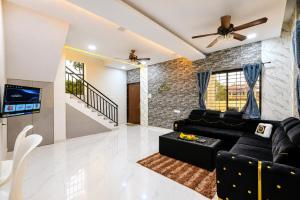 EMPYREAN STAY II 4BHK II SU CASA VILLA II PVT POOL Il AC