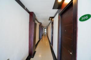 RedDoorz at First Homestay Bypass Kuta