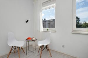 Przytulne Studio z Pralką Niedaleko Muzeum Włókiennictwa w Łodzi by Noclegi Renters