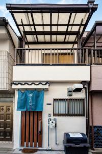New! Direct access to Namba 茶宸宿 花園町駅まで徒歩圏内