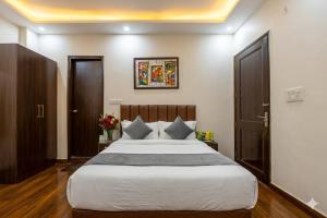 Mannat Green Hotel near Naraina Metro Station 3-star Naraina, New Delhi, Delhi,