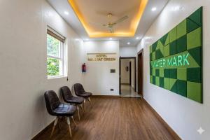 Mannat Green Hotel near Naraina Metro Station 3-star Naraina, New Delhi, Delhi,