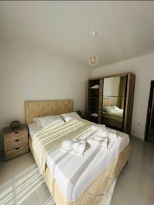 Amra Apartments