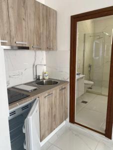 Amra Apartments