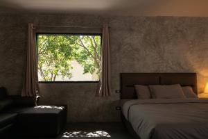 The mana hideaway
