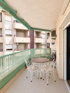 Piso Marina - Central Apartment in Santa Pola with Elevator & Balcony