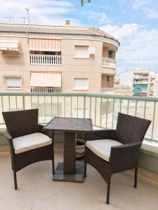 Piso Marina - Central Apartment in Santa Pola with Elevator & Balcony