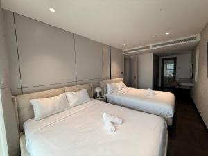 The Grand Duplex 3Br 2Ba