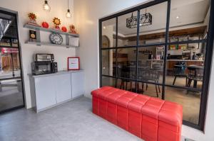 RedDoorz Plus @ Casa Lucia Sindalan San Fernando City Pampanga