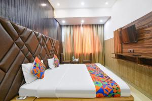 FabHotel City Walk