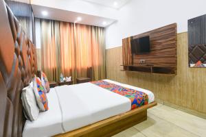 FabHotel City Walk