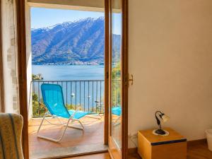Big Apartment with Lake View and Three Bedrooms