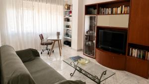 Paola s home-terrace and metro