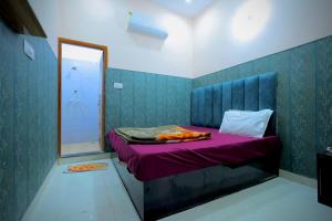 The Retreat - Best Property In Mussoorie #Luxury Rooms #Parking #Budget Friendly #Couple Friendly