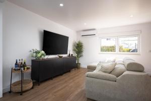 Vila Sineta by Hdproperties