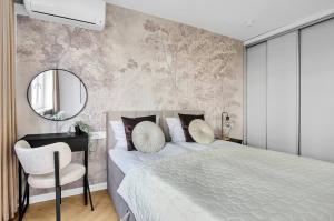Belle Premium Studio with AC City Centre
