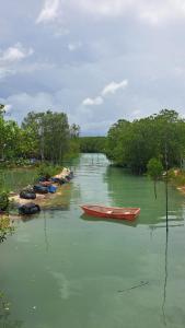Big hug home-Baan Rim Klong