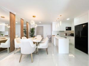 Grand Bay Luxury, Departamento familiar con vista al Mar
